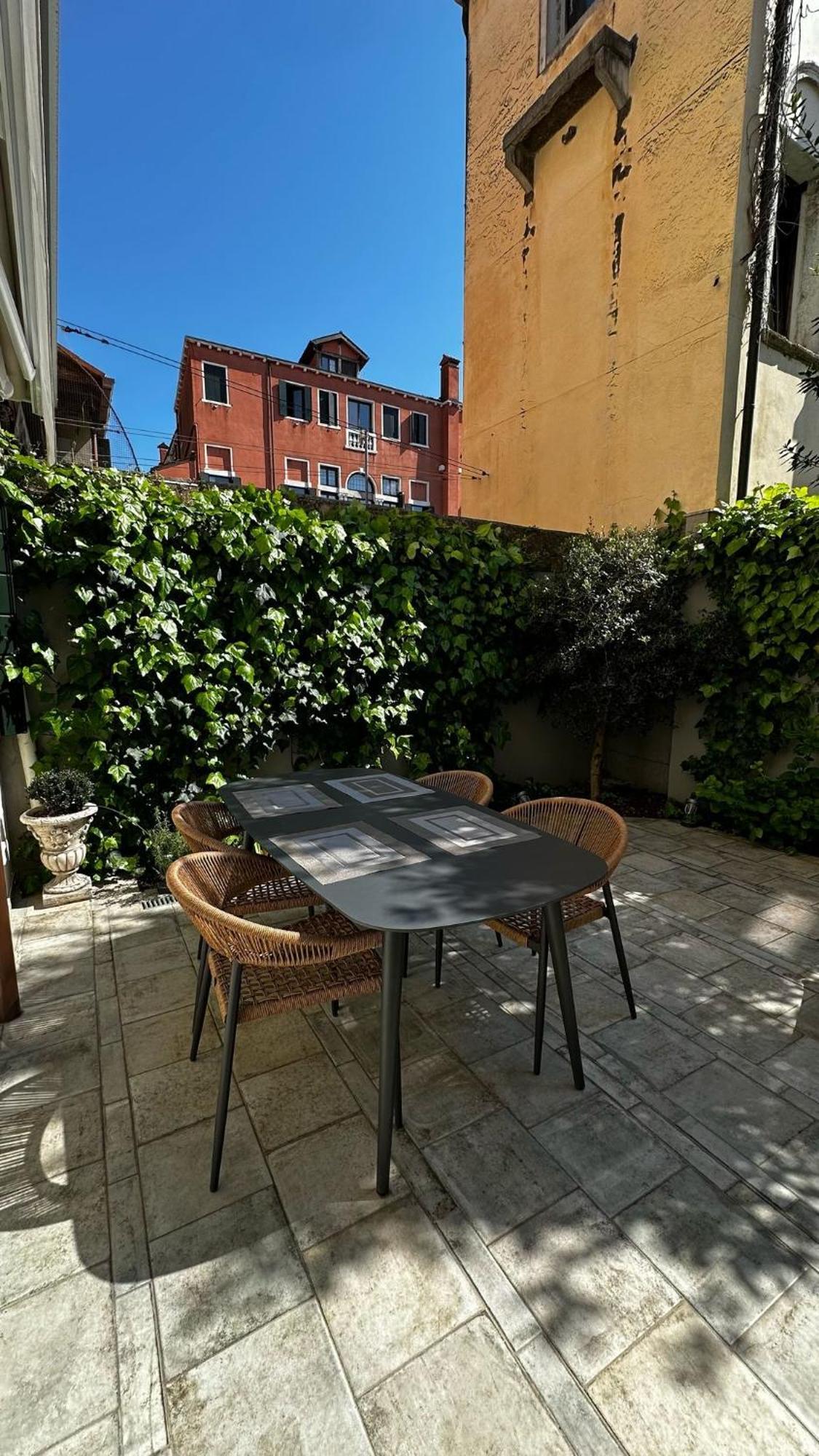 Wow Garden In The Heart Of Venezia Esterno foto